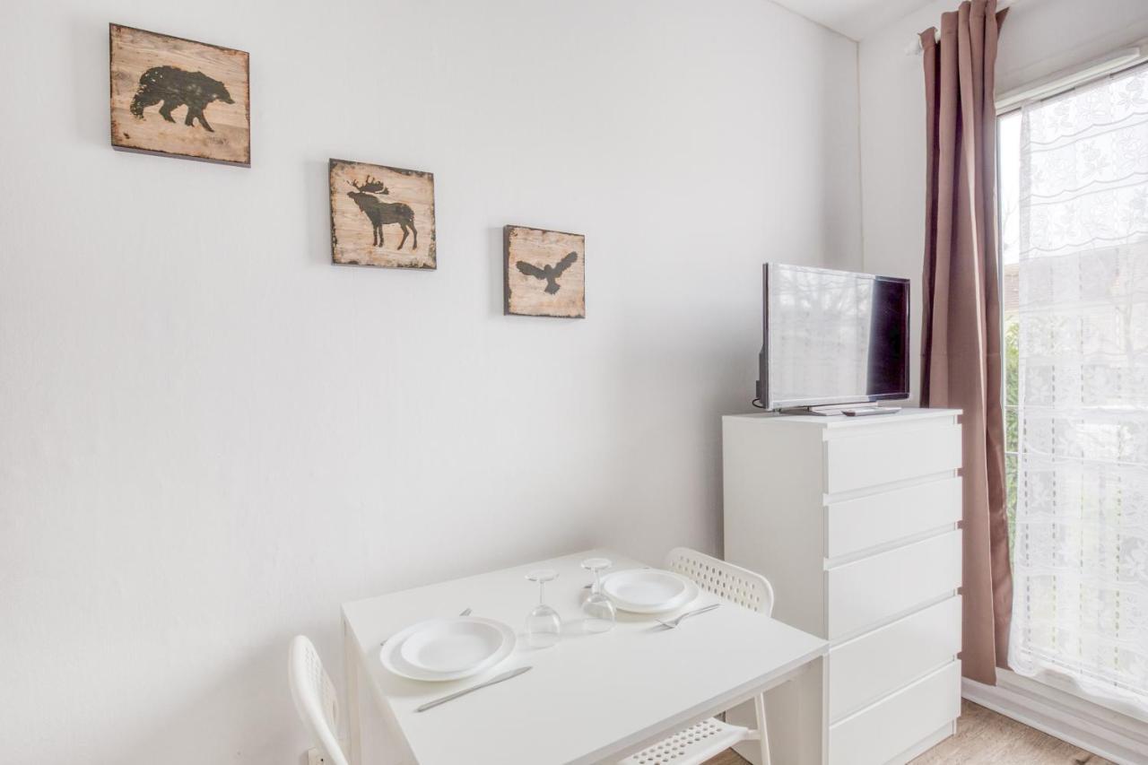 Le Petit Magny Apartment Exterior photo