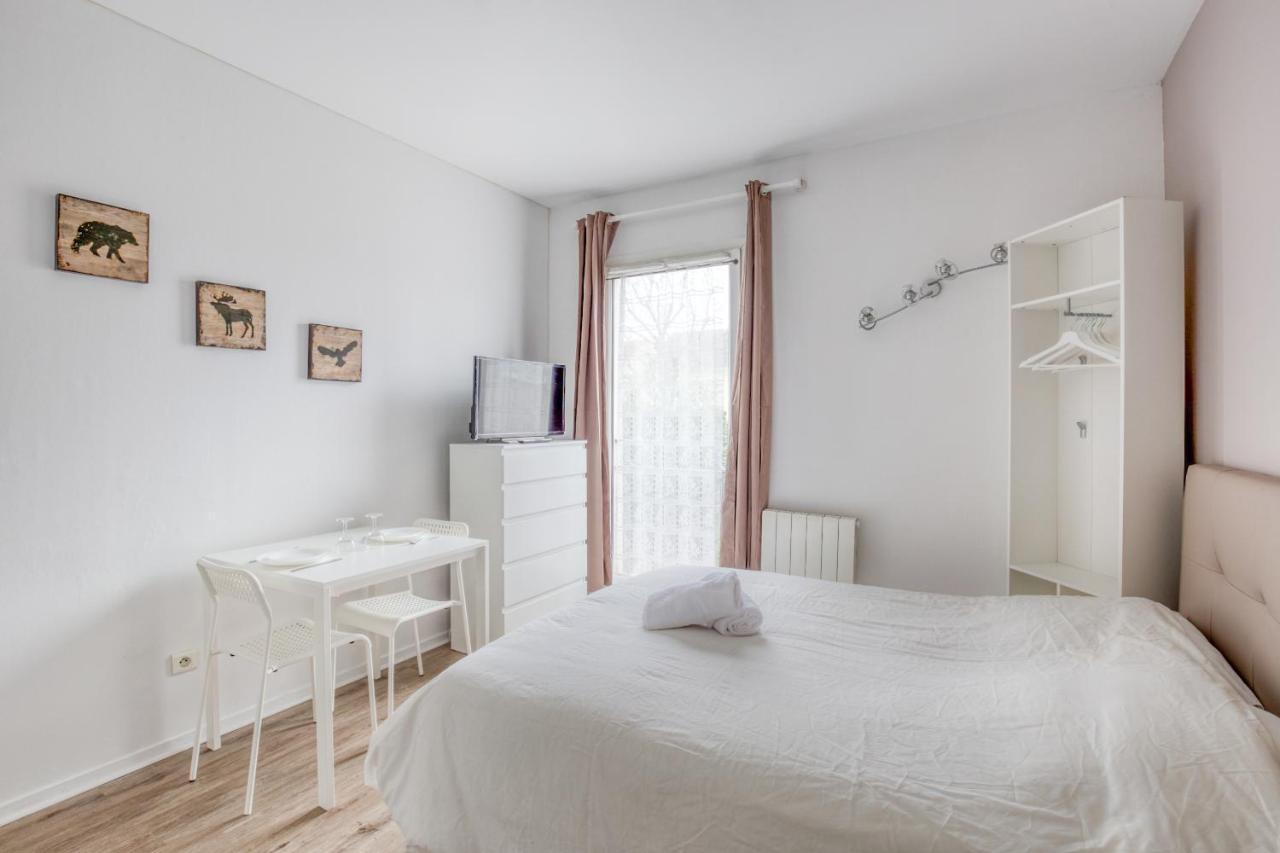 Le Petit Magny Apartment Exterior photo